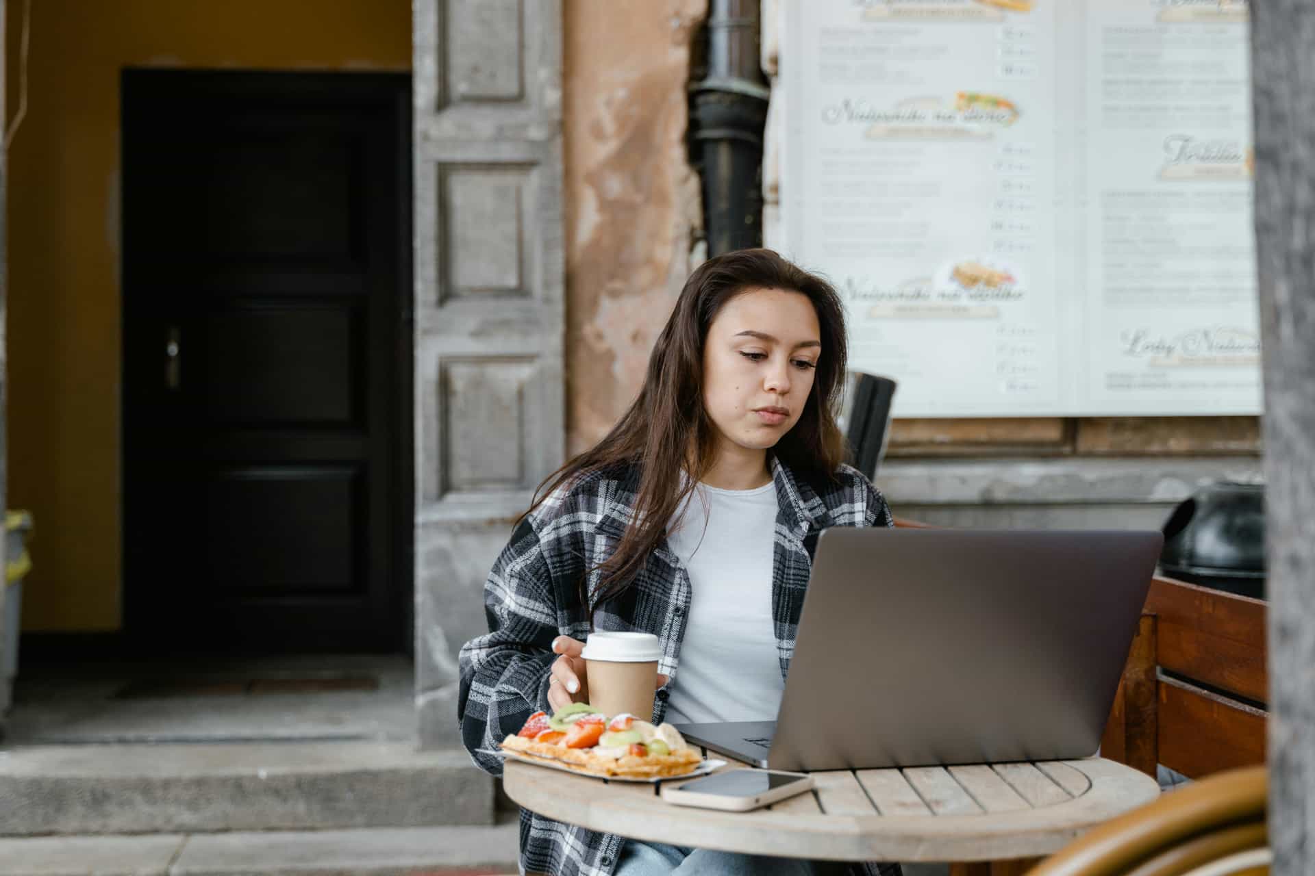 Rivermate | Essential Legal and Financial Tips for Remote Work Abroad