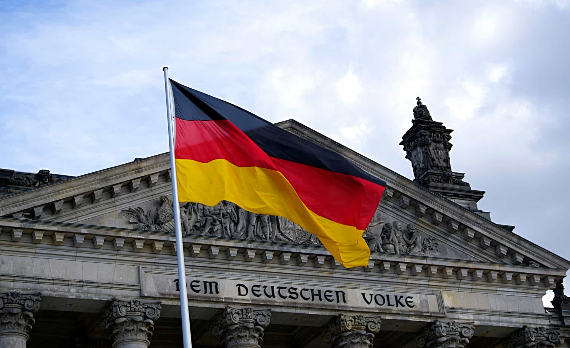 Rivermate | 2026 Guide: Work Permits and Visas in Germany